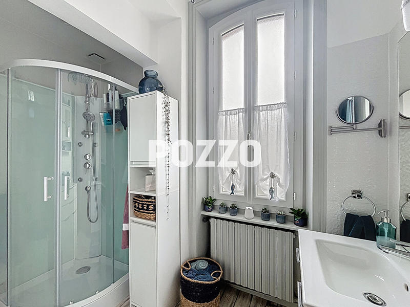 Maison - 196 m² - 7 pièces