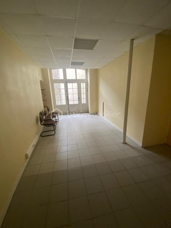 Local commercial - 116 m² - 3 pièces