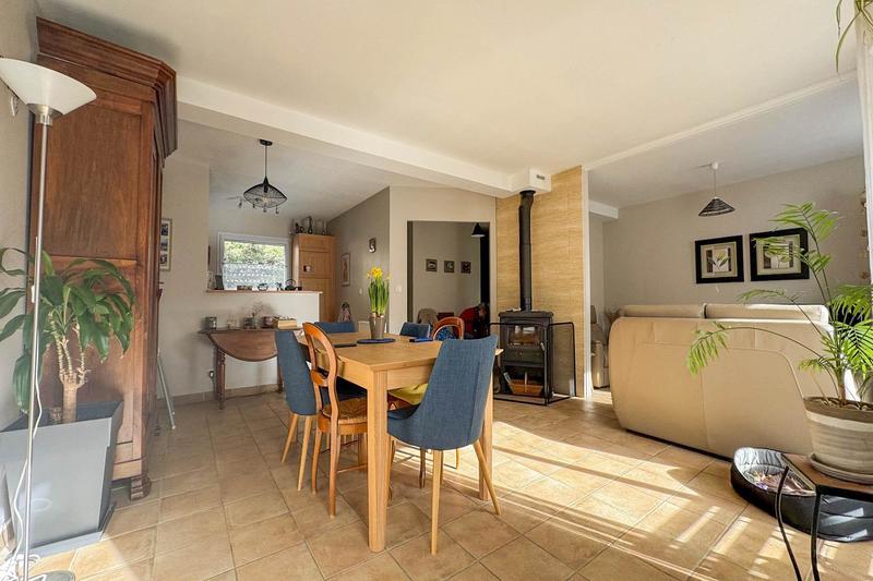 Maison - 105 m² - 4 pièces