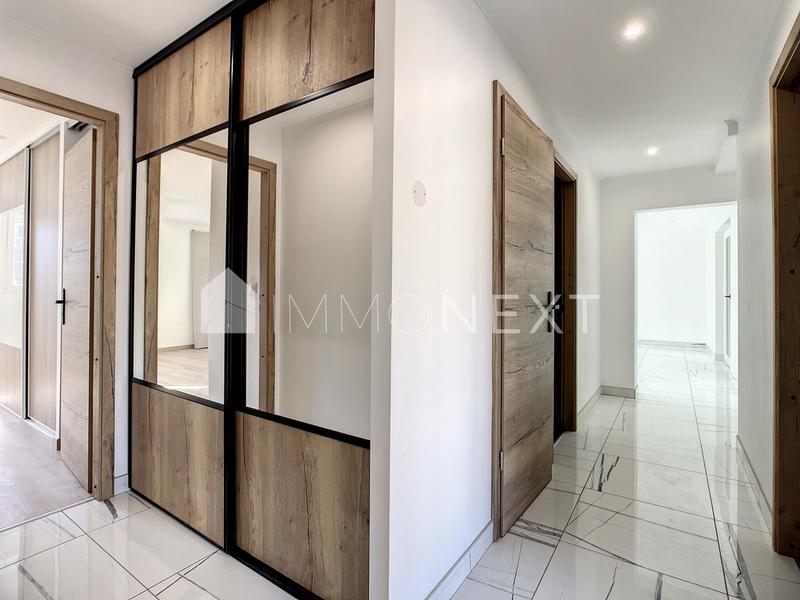 Appartement - 110 m² - 4 pièces