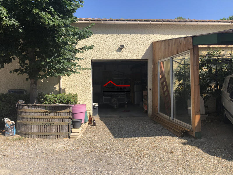 Maison - 520 m² - 8 pièces