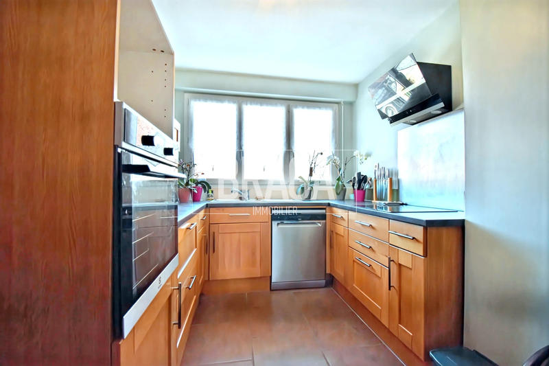 Appartement - 72 m² - 3 pièces