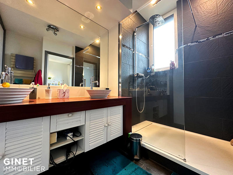 Appartement - 138 m² - 5 pièces