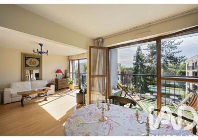 Appartement - 101 m² - 5 pièces