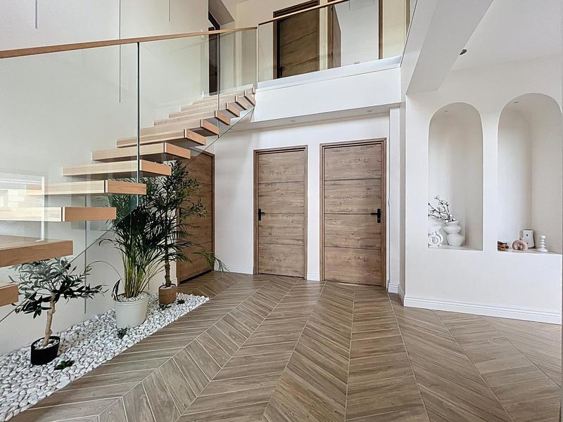 Maison - 182 m² - 6 pièces