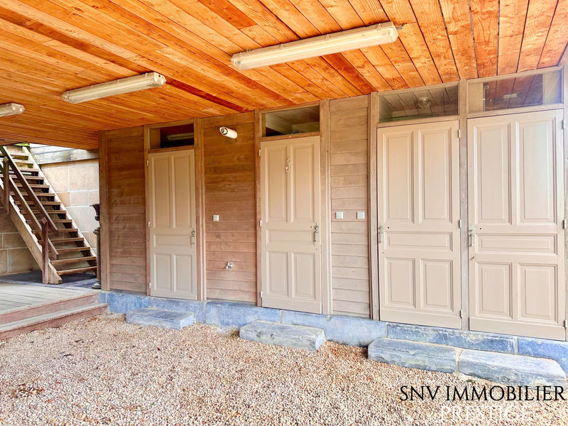 Propriété - 172 m² - 7 pièces