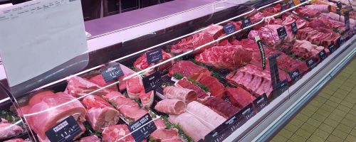 Intermarche vaux le penil