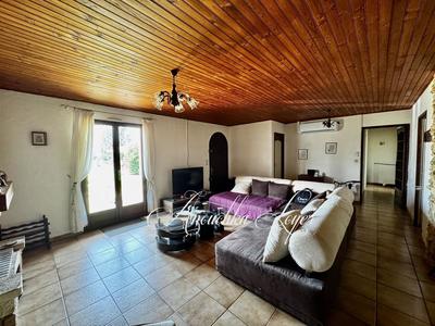 Maison - 114 m² - 6 pièces