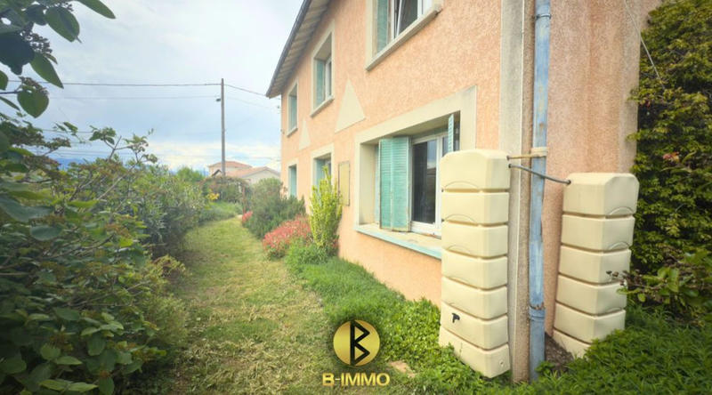 Maison - 221 m² - 8 pièces