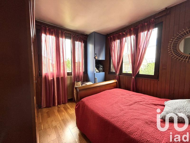 Maison - 166 m² - 7 pièces