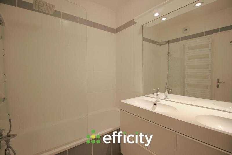 Appartement - 80 m² - 3 pièces