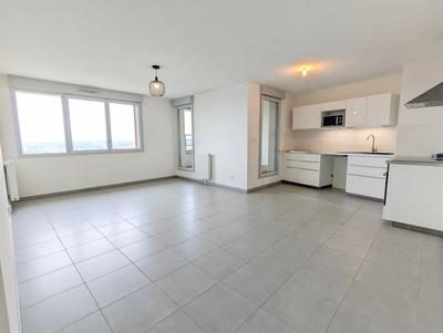 Appartement - 88 m² - 4 pièces