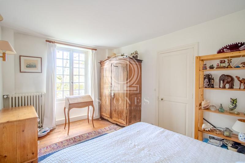 Maison ancienne - 203 m² - 8 pièces