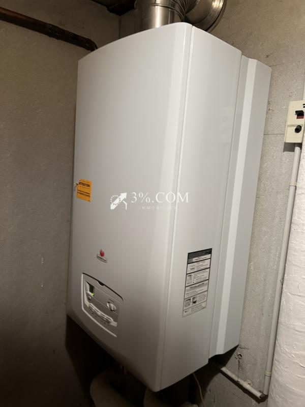 Maison - 264 m² - 9 pièces