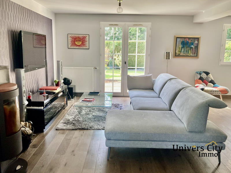 Maison - 140 m² - 6 pièces