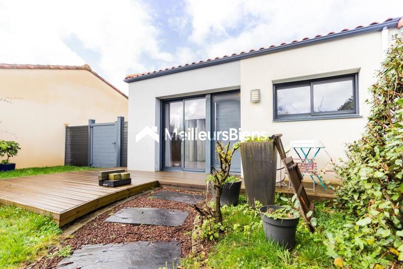 Maison - 94 m² - 5 pièces