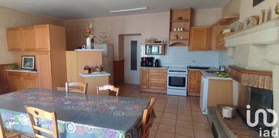 Maison - 197 m² - 7 pièces