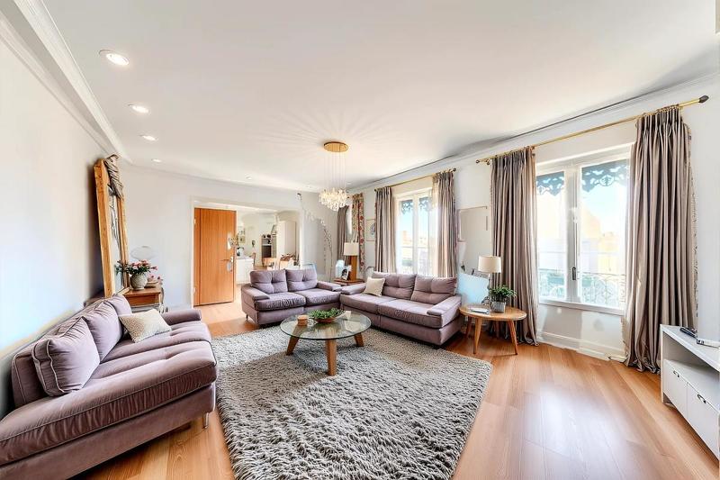 Appartement - 201 m² - 6 pièces