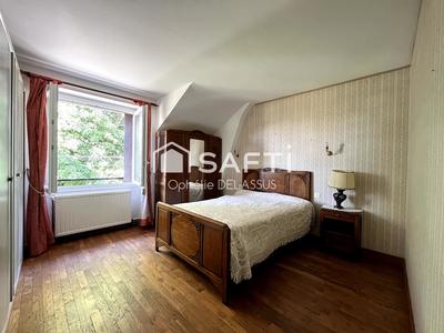 Maison - 95 m² - 5 pièces