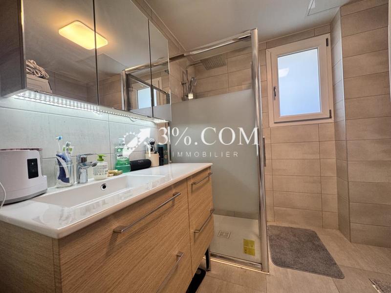 Appartement - 70 m² - 3 pièces