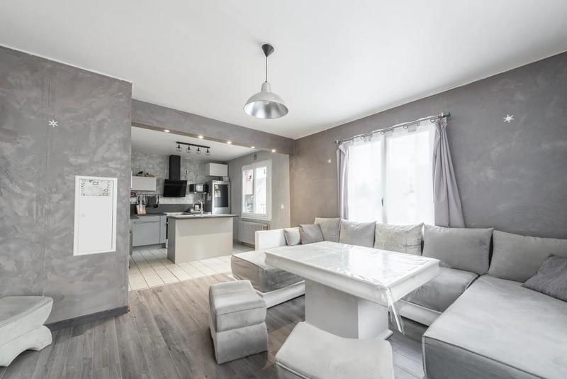 Maison de village - 94 m² - 5 pièces