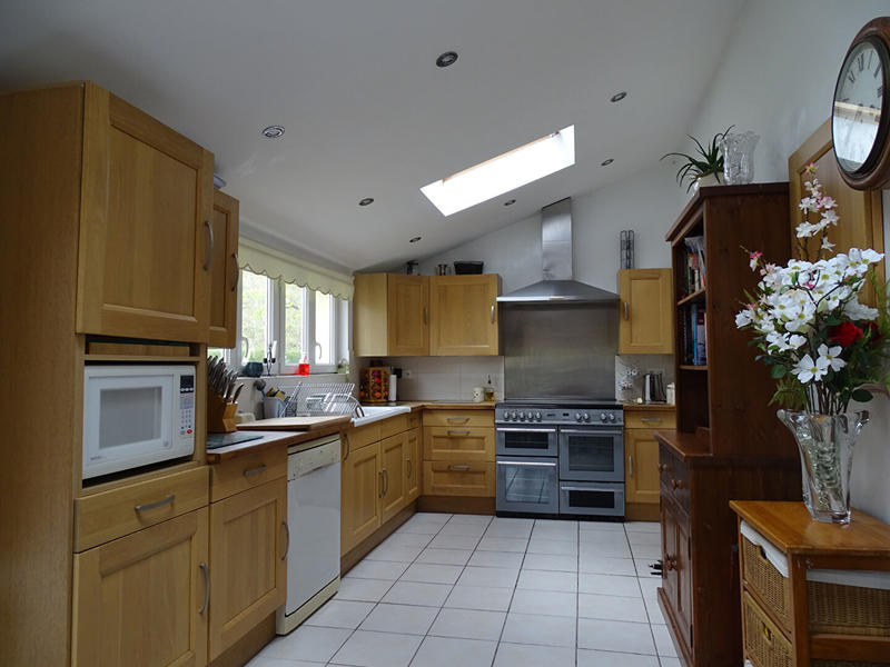 Maison - 175 m² - 10 pièces