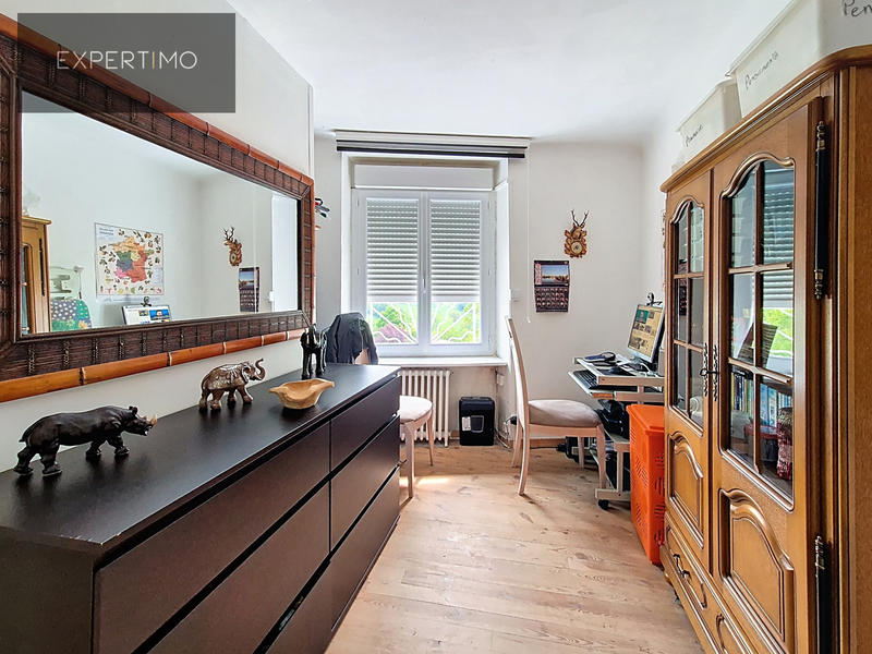 Maison - 101 m² - 7 pièces