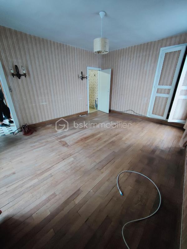 Maison de bourg - 92 m² - 4 pièces