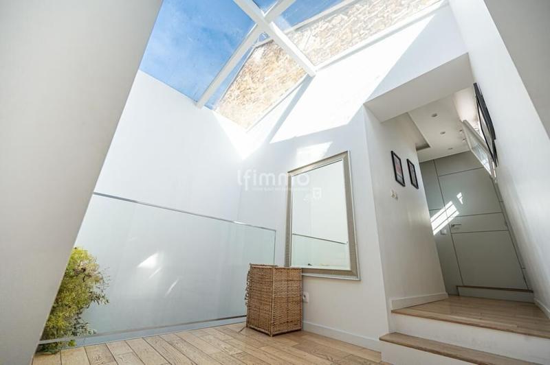 Maison d'architecte - 250 m² - 7 pièces