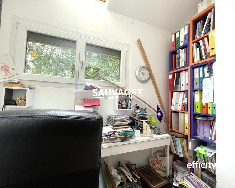 Maison - 320 m² - 11 pièces