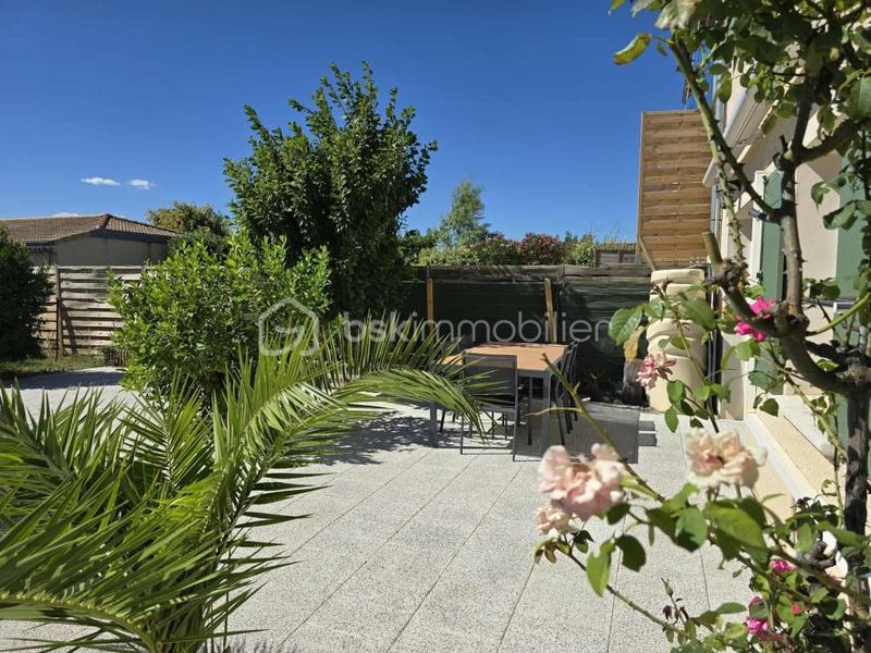 Maison - 95 m² - 4 pièces