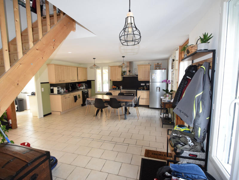 Maison - 105 m² - 4 pièces