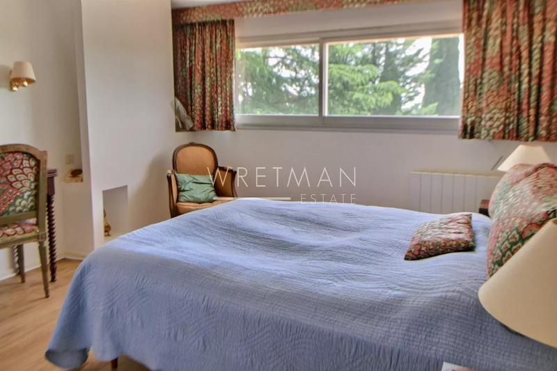 Villa - 219 m² - 5 pièces