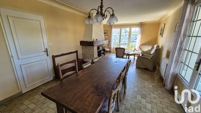 Maison - 99 m² - 5 pièces