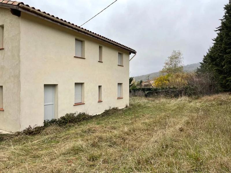 Maison - 166 m² - 5 pièces