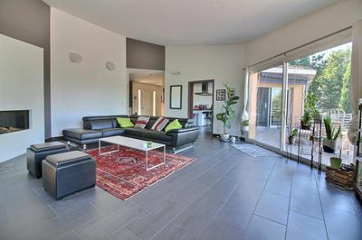 Villa - 330 m² - 7 pièces