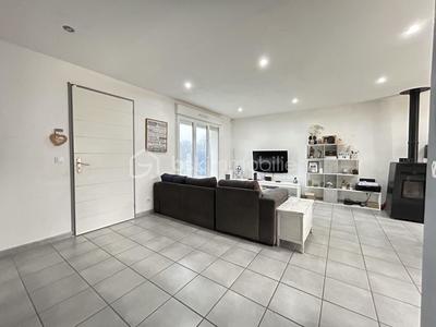 Maison - 88 m² - 4 pièces