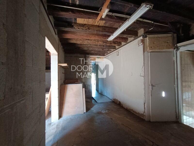 Maison - 244 m² - 6 pièces