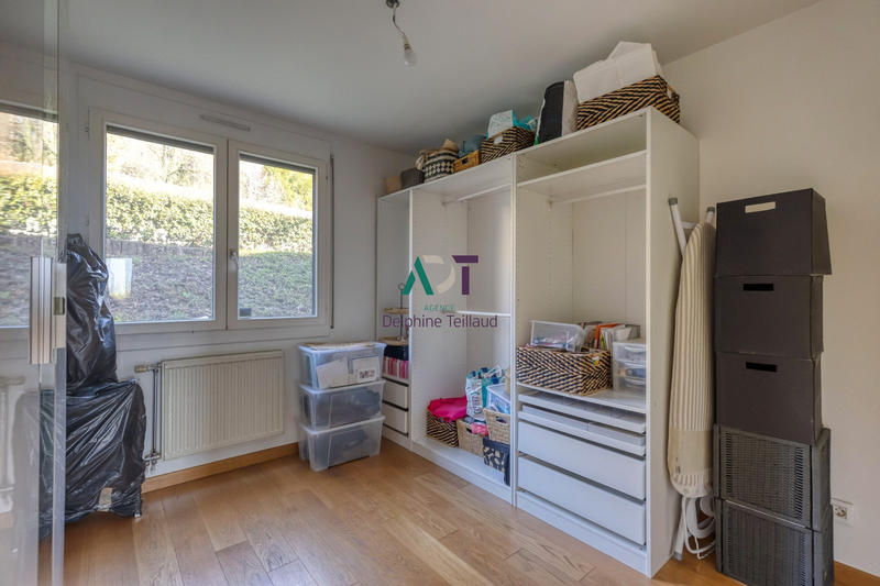 Appartement - 86 m² - 4 pièces