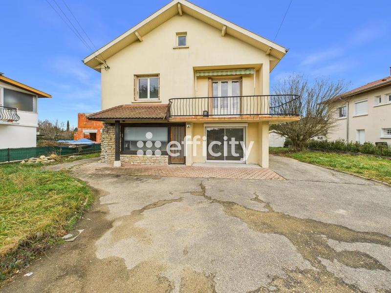 Pavillon - 189 m² - 8 pièces