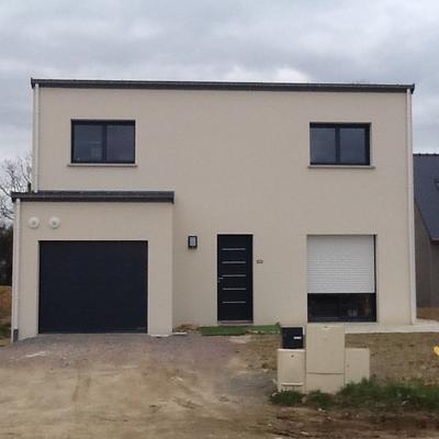 Maison - 90 m² - 4 pièces