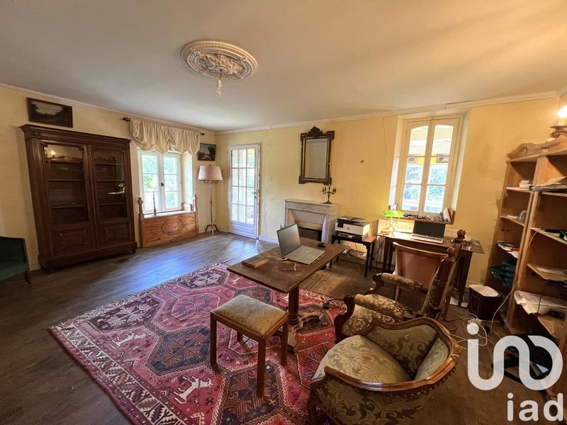 Maison - 438 m² - 16 pièces