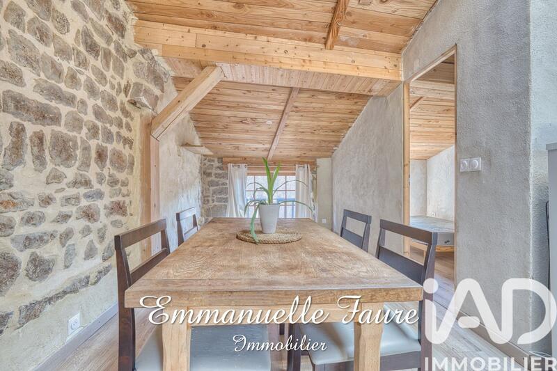 Maison de village - 140 m² - 6 pièces