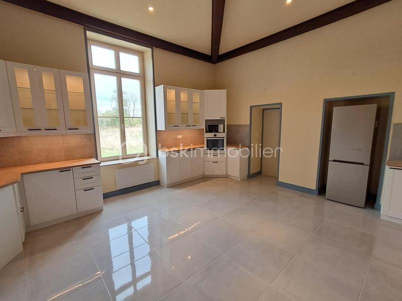 Château - 770 m² - 11 pièces