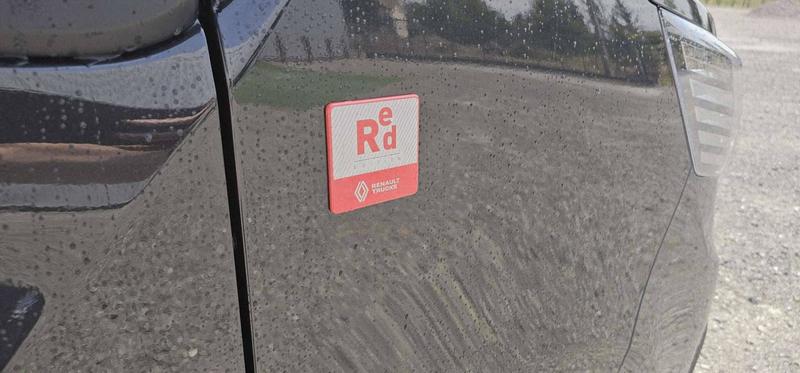 Renault Trafic Fourgon L1h1 Blue Dci 170 Auto Red Edition Exclusive