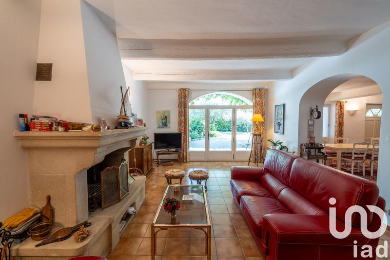 Maison - 479 m² - 10 pièces