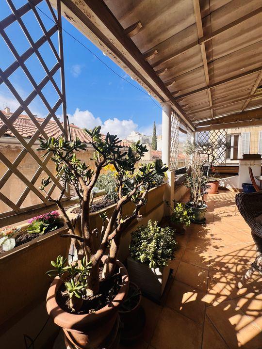 Maison de ville - 245 m² - 5 pièces