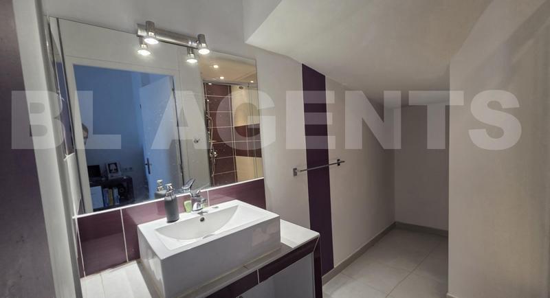 Maison de ville - 180 m² - 7 pièces