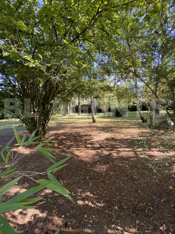 Propriété - 203 m² - 7 pièces