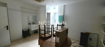 Local commercial - 45 m² - 2 pièces